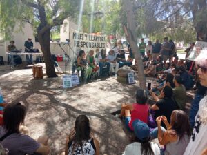 RADIO ABIERTA EN LA PUERTA DE TRIBUNALES DE CRUZ DEL EJE ACOMPAÑANDO A LXS 6 DEFENSORXS AMBIENTALES